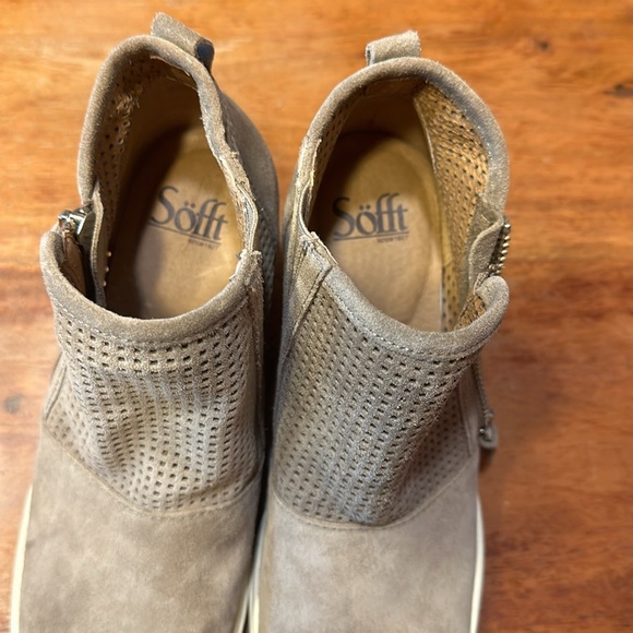 Sofft wedge heal suede boots - Picture 8 of 8